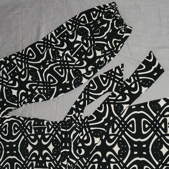 Laundry by Design Graphic Mod Print Mini Dress Size 4 Black & White - Picture 2 of 9